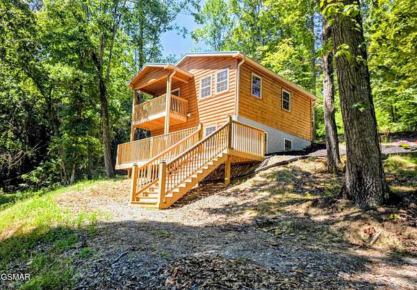 5.15 Acres of Residential Land with Home for Sale in Dandridge, Tennessee