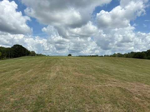 20 Acres of Land for Sale in Alexandria, Tennessee