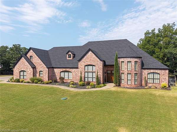 9.7 Acres of Residential Land with Home for Sale in Fort Smith, Arkansas