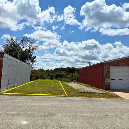 0.06 Acres of Commercial Land for Sale in Everton, Missouri