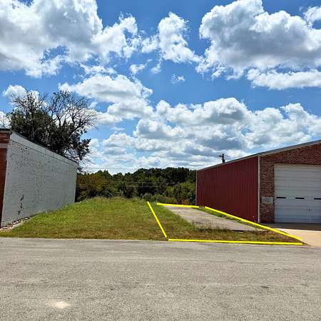 0.05 Acres of Commercial Land for Sale in Everton, Missouri
