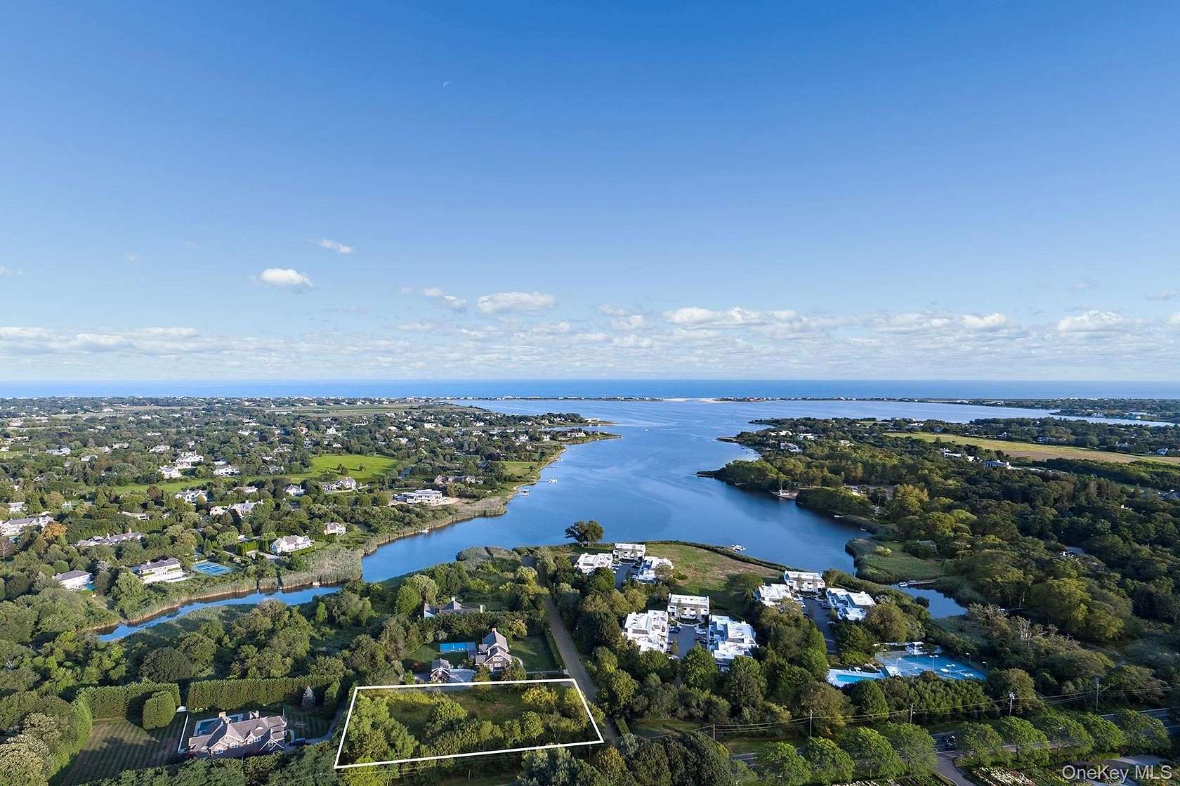 1 Acre of Residential Land for Sale in Water Mill, New York