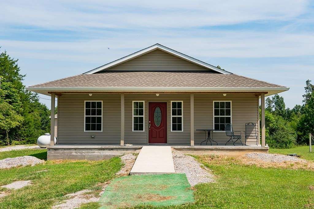 8.55 Acres of Residential Land with Home for Sale in Doyle, Tennessee