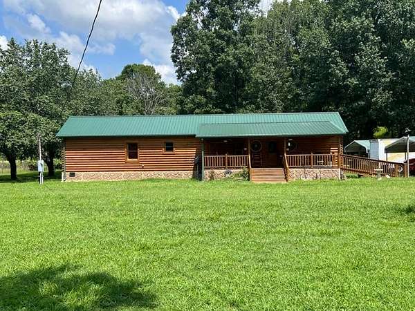 5.4 Acres of Residential Land with Home for Auction in Pulaski, Tennessee