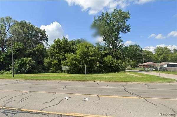 0.38 Acres of Commercial Land for Sale in Westland, Michigan