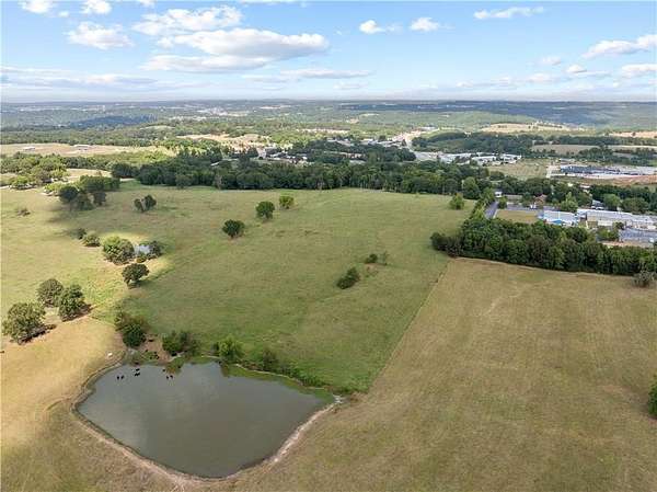 18 Acres of Land for Sale in Harrison, Arkansas