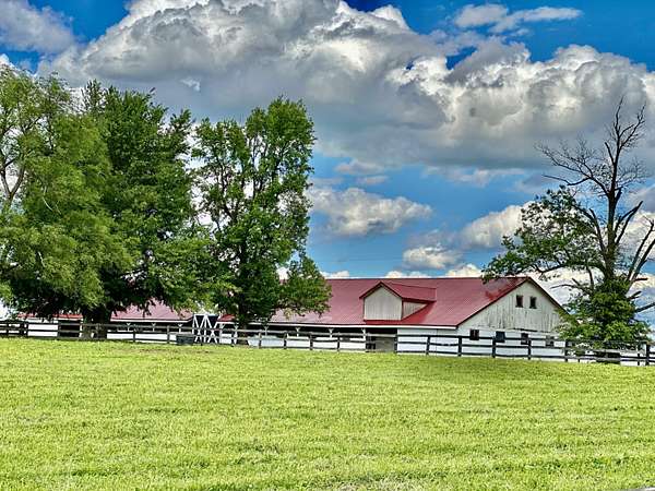 35 Acres of Agricultural Land for Sale in Georgetown, Kentucky