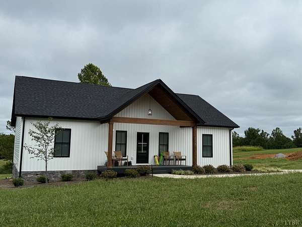 2.15 Acres of Improved Mixed-Use Land for Sale in Lynchburg, Virginia