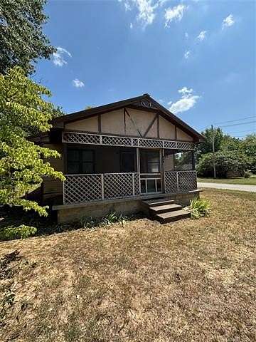 2.17 Acres of Residential Land with Home for Sale in Chelsea, Oklahoma