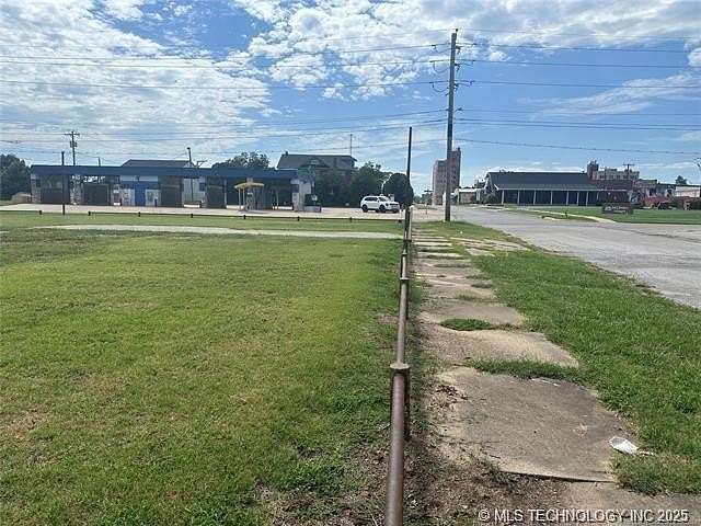 0.32 Acres of Commercial Land for Sale in Okmulgee, Oklahoma