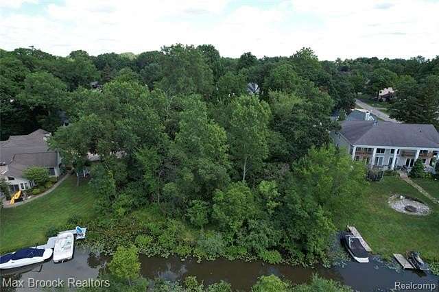 0.71 Acres of Residential Land for Sale in West Bloomfield, Michigan