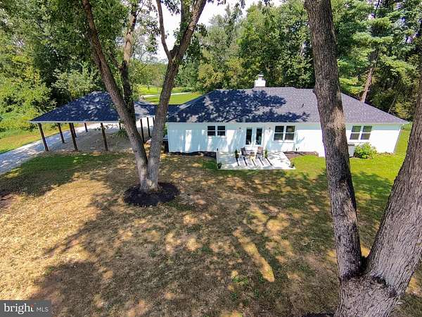 10 Acres of Land with Home for Sale in Harpers Ferry, West Virginia