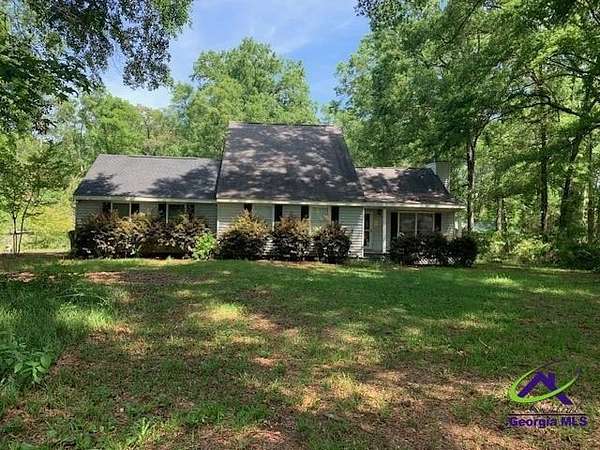 2.59 Acres of Residential Land with Home for Sale in Perry, Georgia