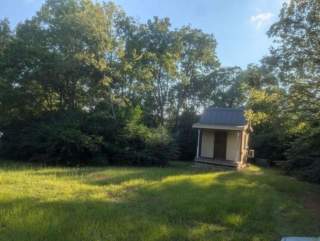 0.5 Acres of Residential Land for Sale in Palestine, Texas