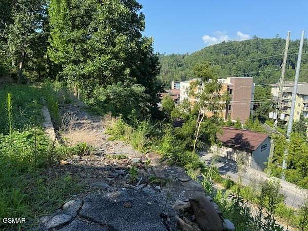 0.39 Acres of Commercial Land for Sale in Gatlinburg, Tennessee