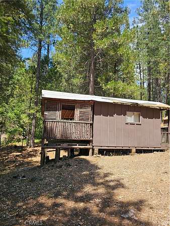 5 Acres of Land for Sale in Oak Run, California