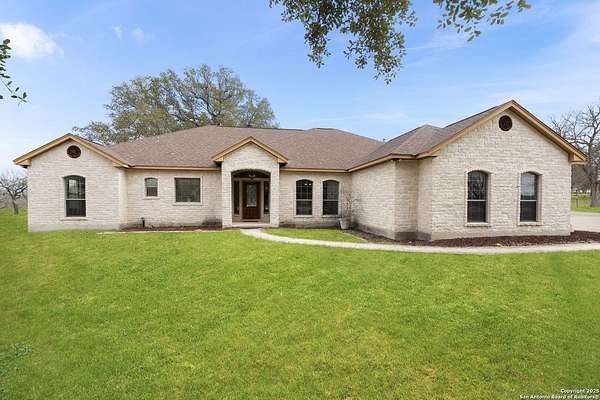 5.1 Acres of Residential Land with Home for Sale in Floresville, Texas