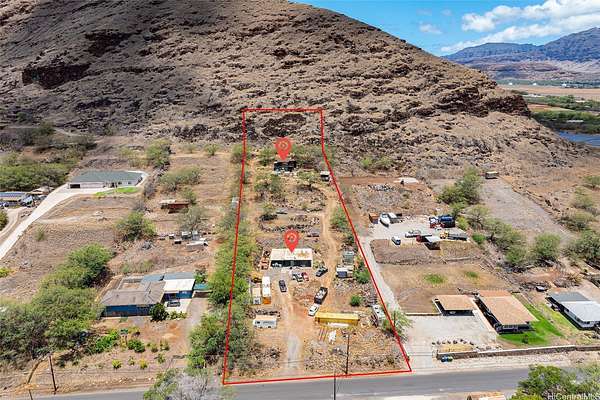 90,116 Acres of Land with Home for Sale in Waianae, Hawaii