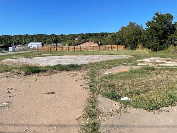 0.5 Acres of Commercial Land for Sale in Mineral Wells, Texas