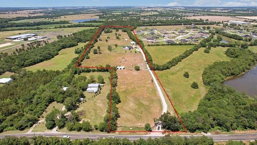 25.3 Acres of Land with Home for Sale in Van Alstyne, Texas