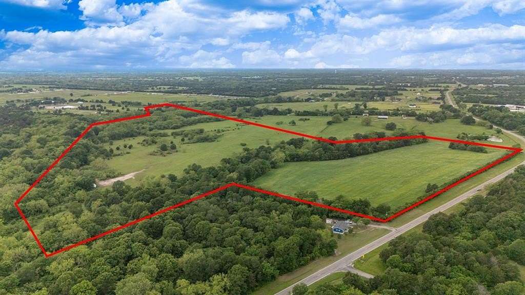 43 Acres of Agricultural Land for Sale in Celeste, Texas