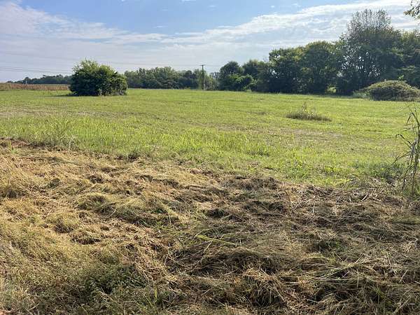 2.27 Acres of Mixed-Use Land for Sale in Columbia, Tennessee