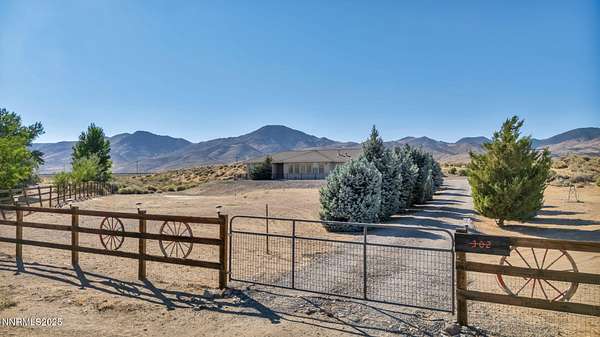 5.35 Acres of Residential Land with Home for Sale in Dayton, Nevada