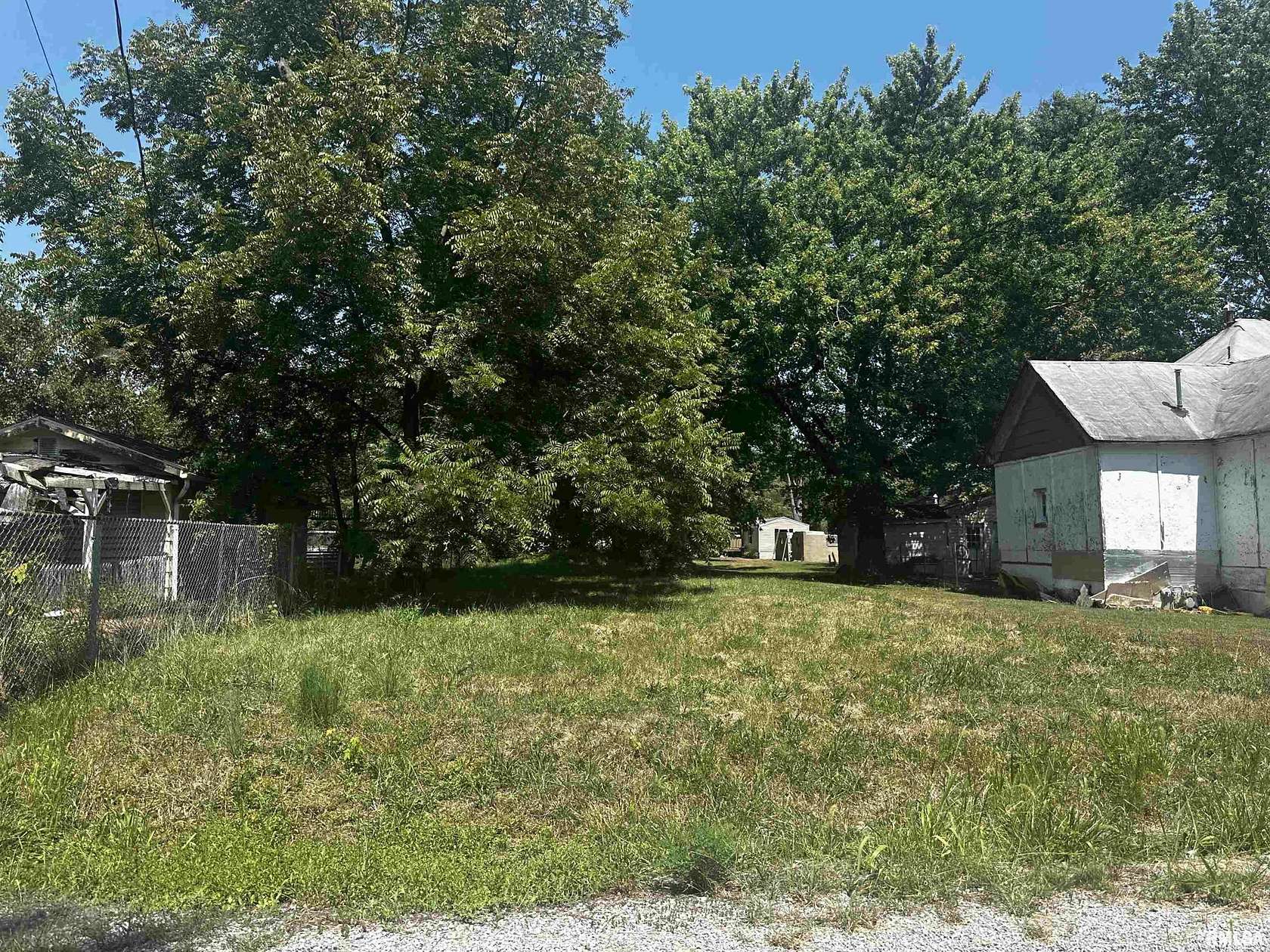 0.19 Acres of Residential Land for Sale in Mount Vernon, Illinois