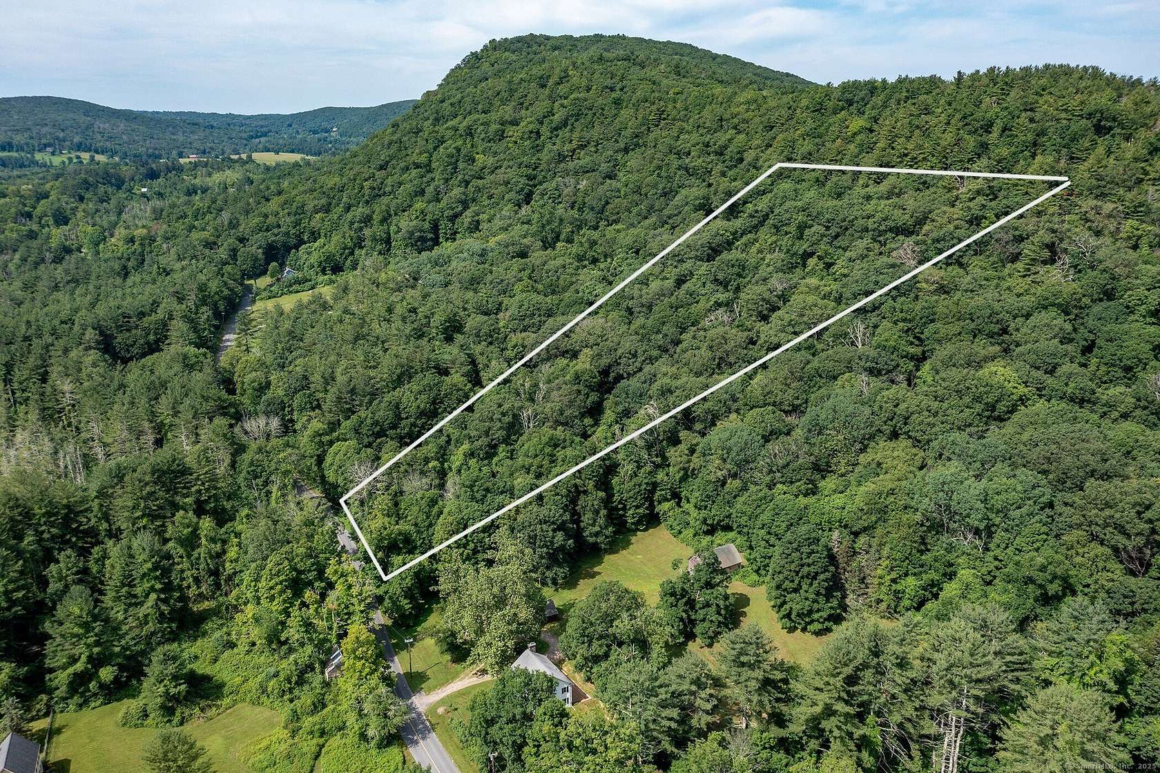 9.33 Acres of Residential Land for Sale in Salisbury, Connecticut