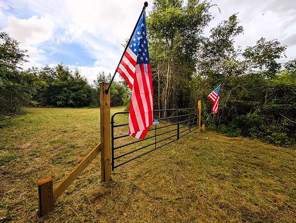 12.9 Acres of Land for Sale in Gordon, Alabama