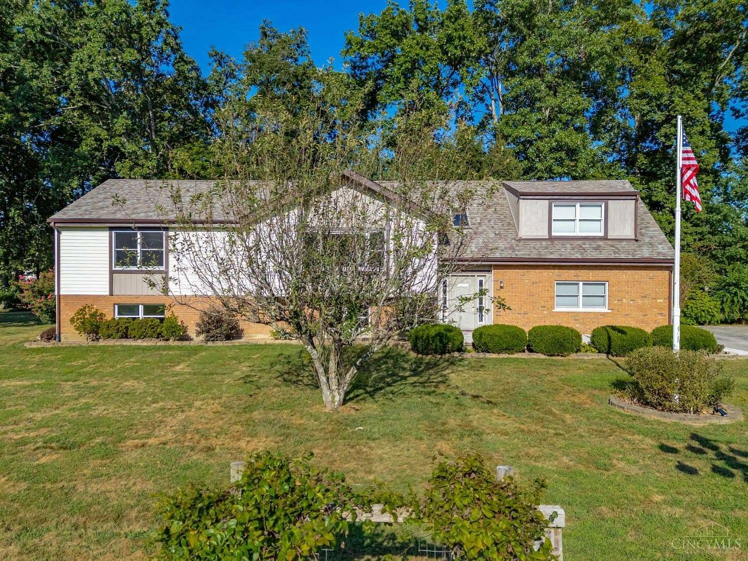 1.79 Acres of Residential Land with Home for Sale in Franklin Township, Ohio