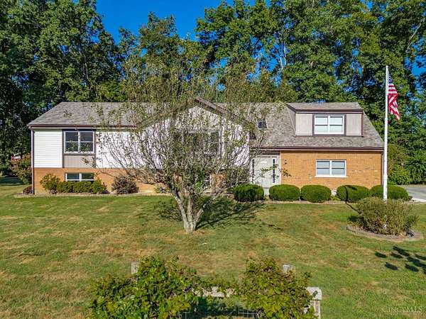 1.79 Acres of Residential Land with Home for Sale in Franklin Township, Ohio