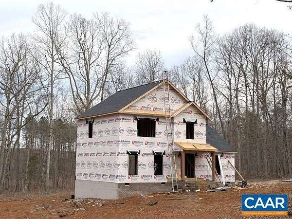 3.48 Acres of Residential Land with Home for Sale in Louisa, Virginia