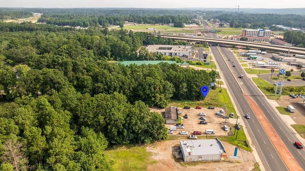 1.34 Acres of Commercial Land for Sale in Nacogdoches, Texas