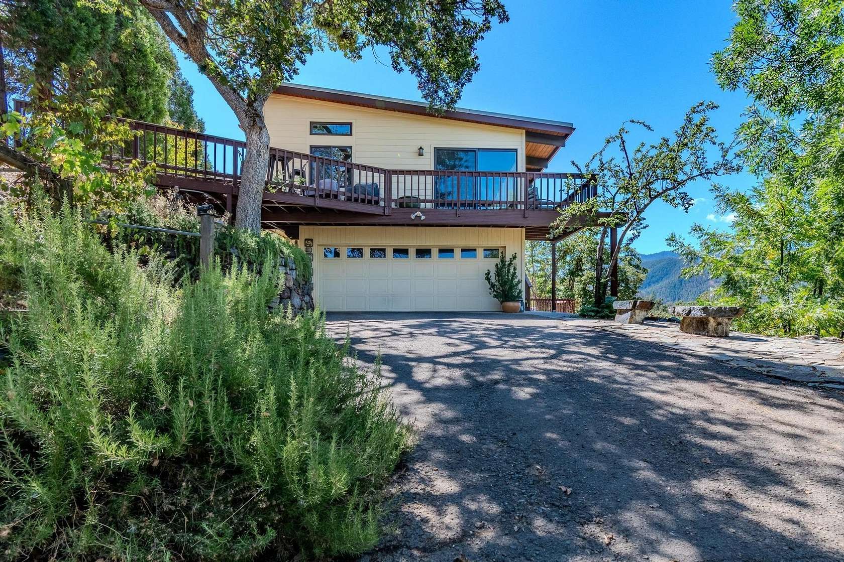 14.2 Acres of Land with Home for Sale in Talent, Oregon