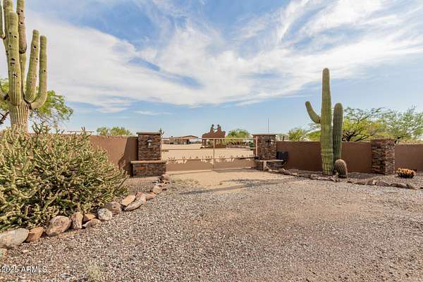 4.34 Acres of Residential Land with Home for Sale in Cave Creek, Arizona