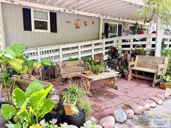 13.1 Acres of Land with Home for Sale in Santa Rosa, Texas