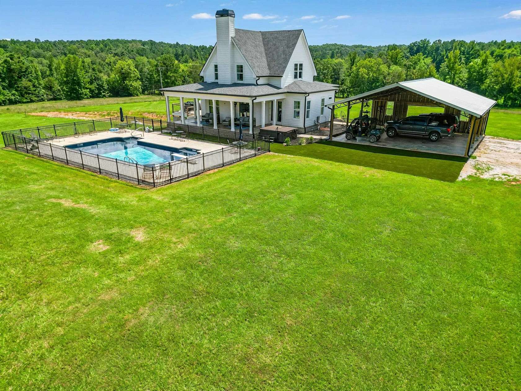 55.7 Acres of Agricultural Land with Home for Sale in White Plains, Georgia