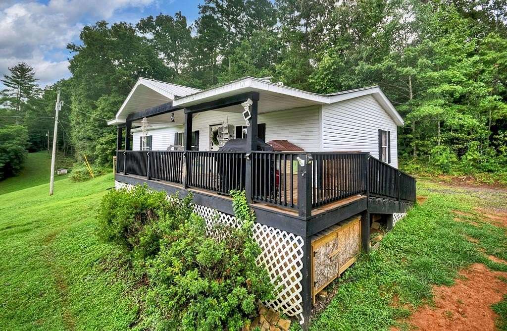 5.25 Acres of Residential Land with Home for Sale in Turtletown, Tennessee