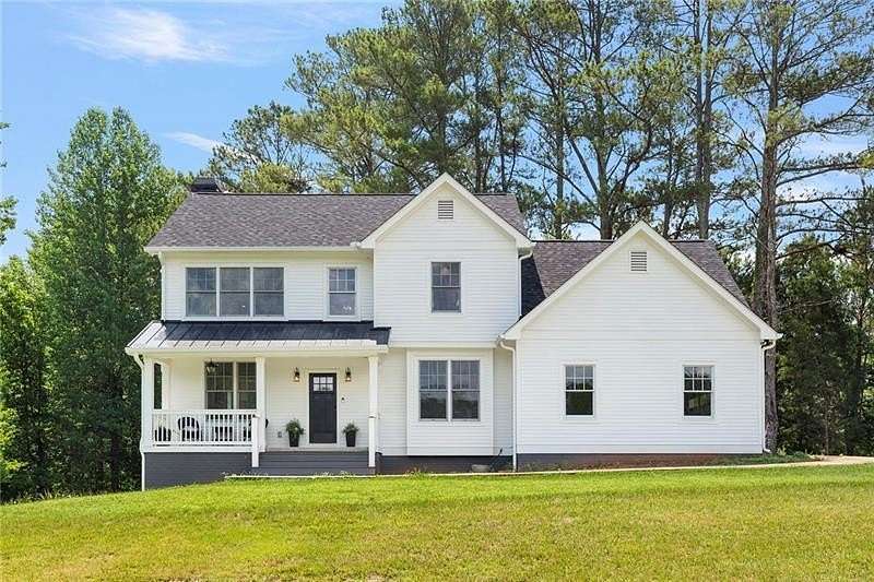 10.3 Acres of Land with Home for Sale in Chattahoochee Hills, Georgia