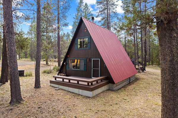 1.57 Acres of Residential Land with Home for Sale in Bend, Oregon