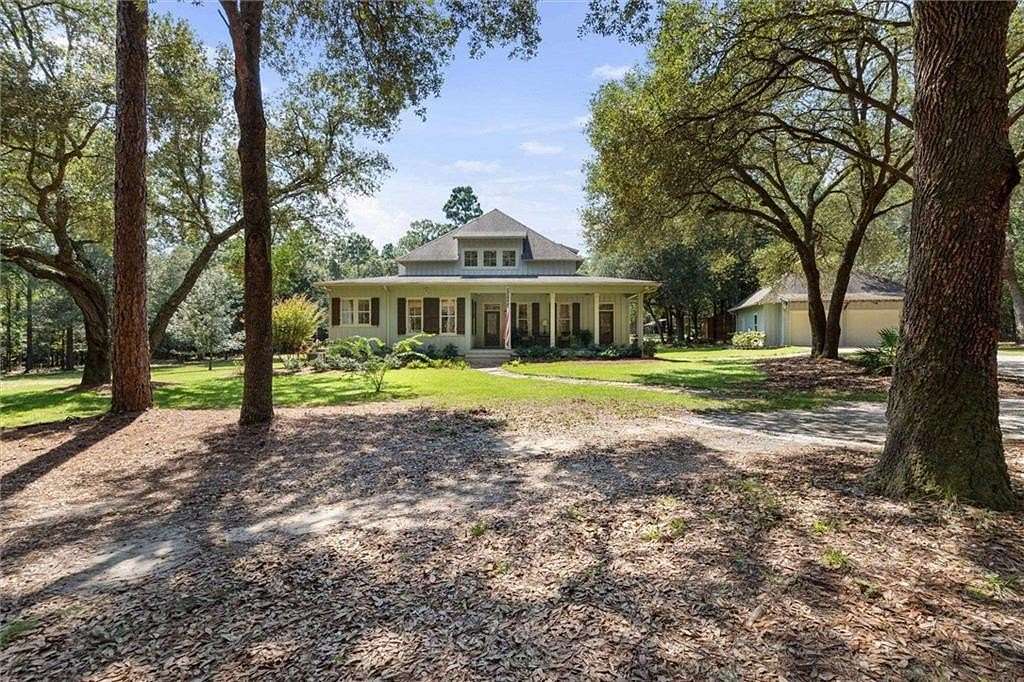 18 Acres of Land with Home for Sale in Stapleton, Alabama
