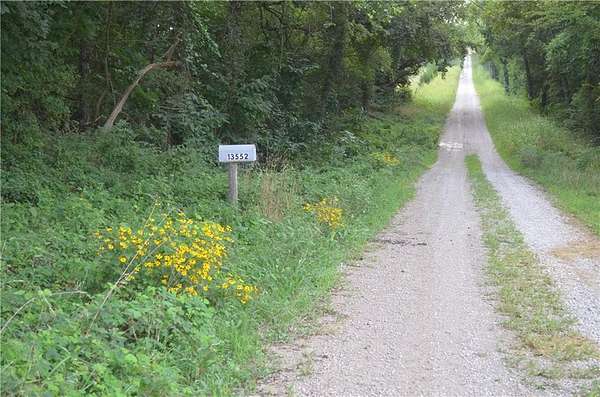 4 Acres of Residential Land for Sale in Amsterdam, Missouri