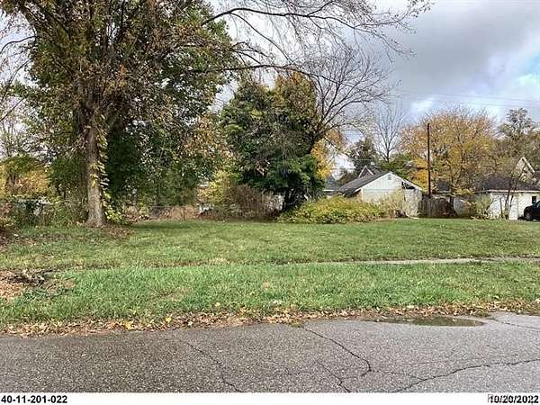 0.11 Acres of Residential Land for Sale in Flint, Michigan