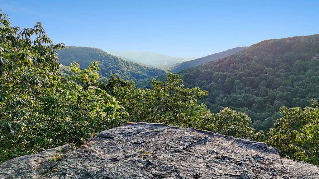 9.12 Acres of Residential Land for Sale in Monteagle, Tennessee