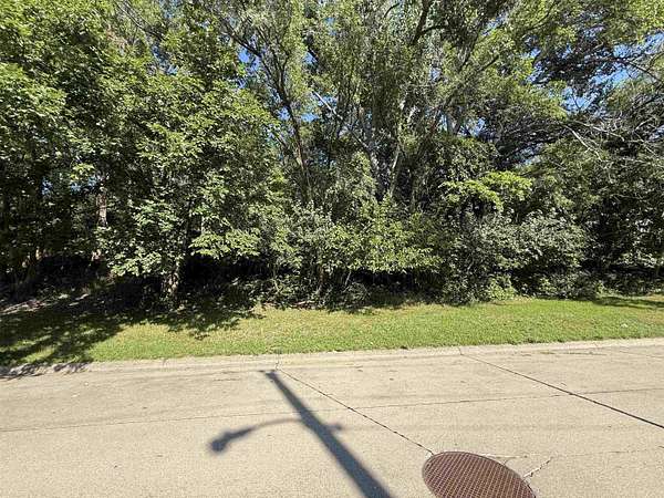 0.34 Acres of Residential Land for Sale in Sioux City, Iowa
