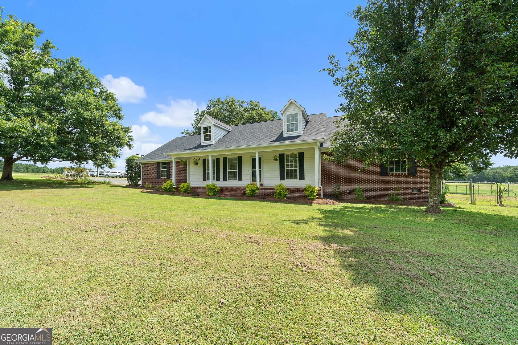 17 Acres of Land with Home for Sale in Forsyth, Georgia