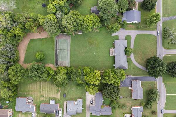 2 Acres of Residential Land with Home for Sale in Lebanon, Tennessee