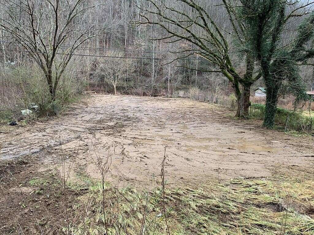 0.53 Acres of Land for Sale in Bevinsville, Kentucky