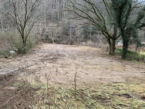 0.53 Acres of Land for Sale in Bevinsville, Kentucky